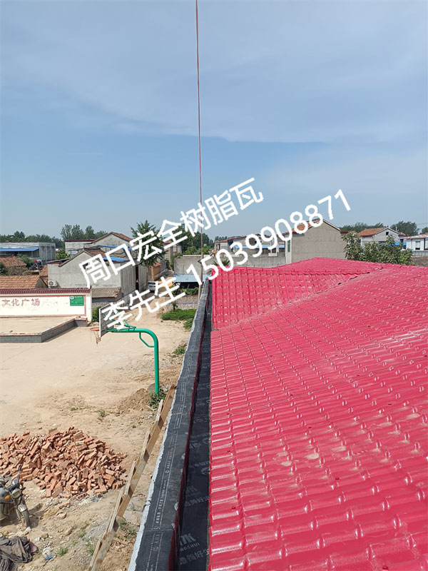 蓋工業(yè)廠房必看！彩鋼瓦vs.樹脂瓦，哪個更耐用？